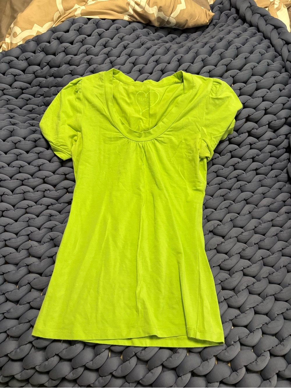 Rue21 Women’s Short-Sleeve Scoop Neck Top in Neon Green